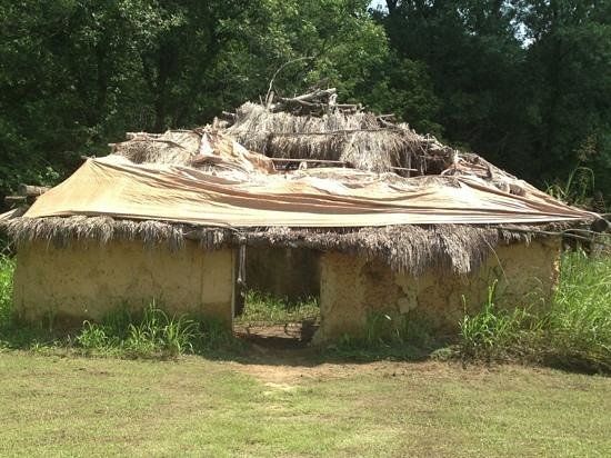 Spiro Mounds Archaeological Center